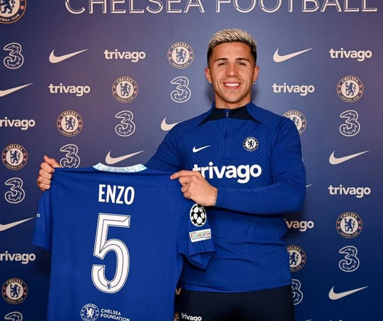 恩佐终场绝杀:切尔西客场奏凯的关键一击