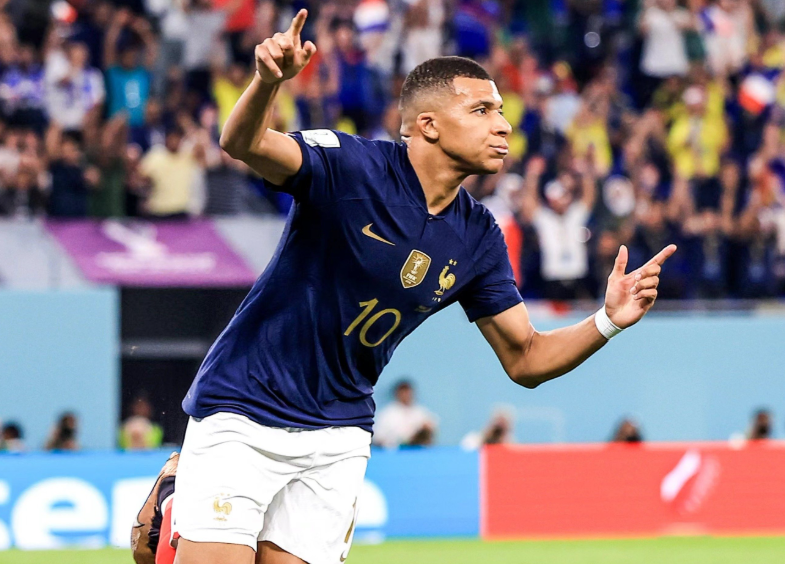 皇马<a href='/news/tag/284.html' style='color: blue;'>西甲</a>第15轮对阵塞尔塔：姆巴佩迎里程碑之战